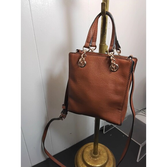 LC Lauren Conrad  Small Crossbody Bag From Kohl’s 9”x7” Adjustable Strap - Picture 3 of 6